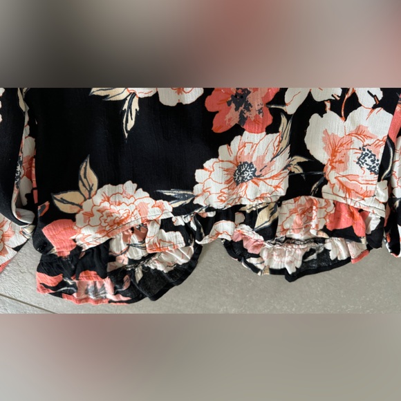 Roxy cropped floral tie top, XS - Picture 4 of 10